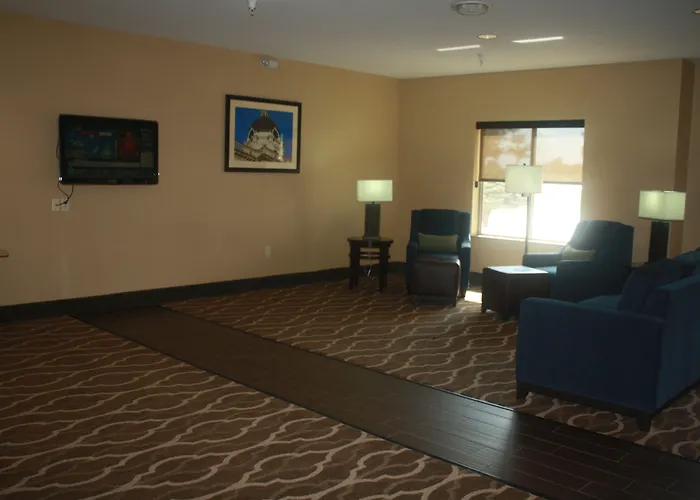 Hotel Comfort I-55 And I-74 4*