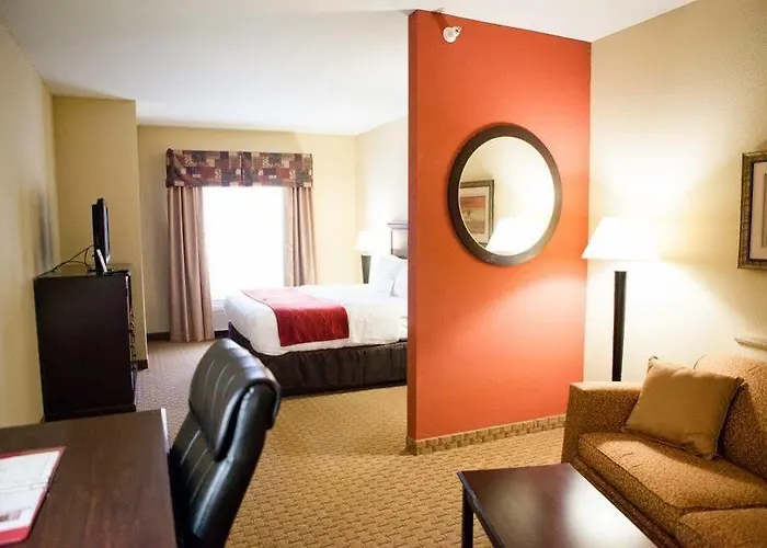 Hotel Comfort I-55 And I-74 4*